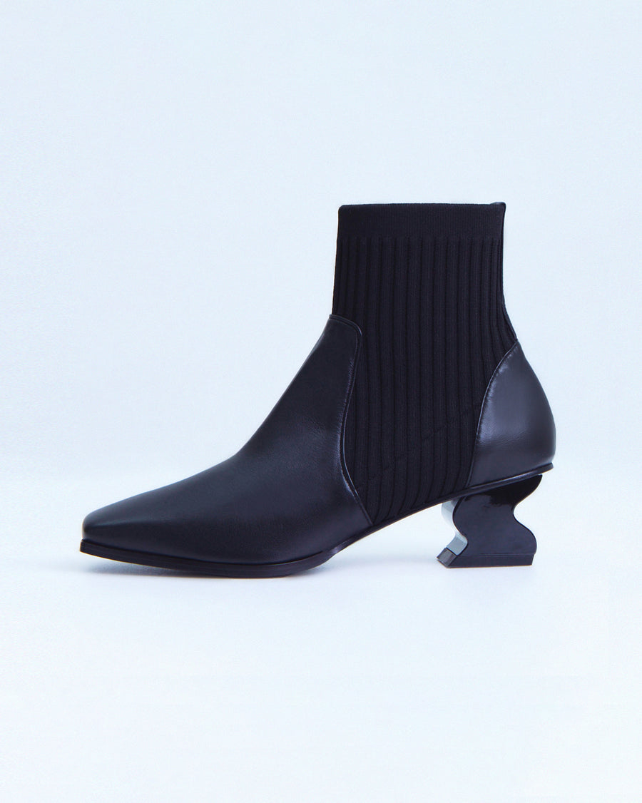 iRi FREA Black Knit Leather Ankle Boot