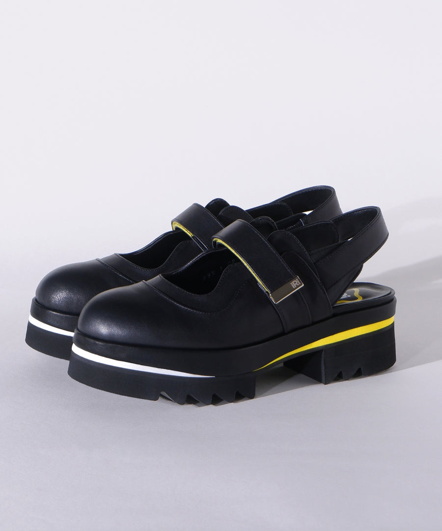 iRi DAANY BK6 Black Leather Sandal
