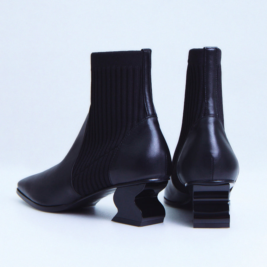 iRi Black FREA Knit Leather Boot