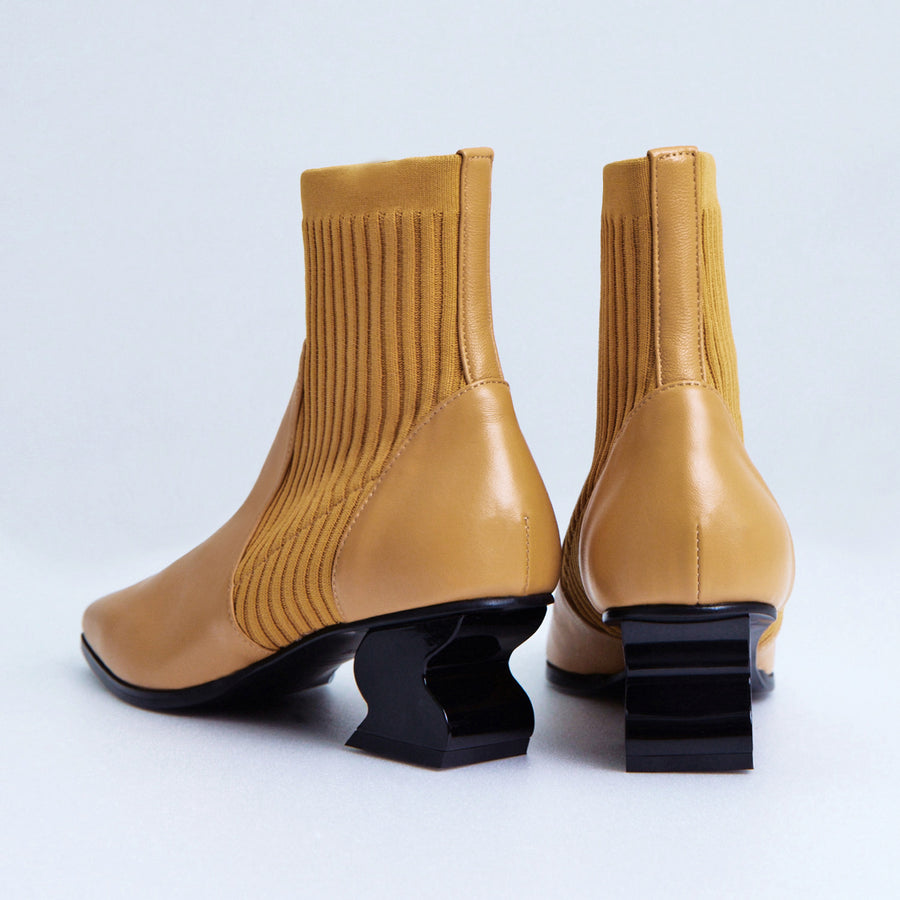 iRi CAMEL FREA Knit Leather Ankle Boot